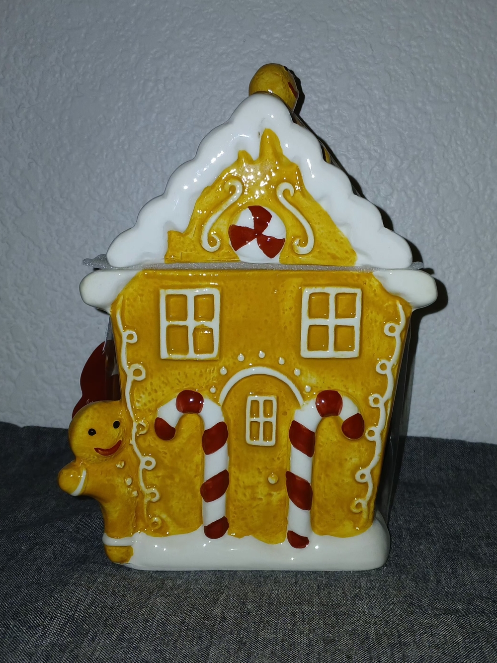 Holiday Gingerbread House Ceramic Cookie Jar